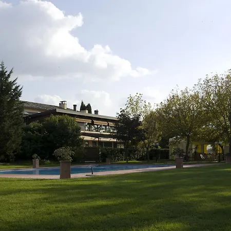 La Penisola Hotel 3*
