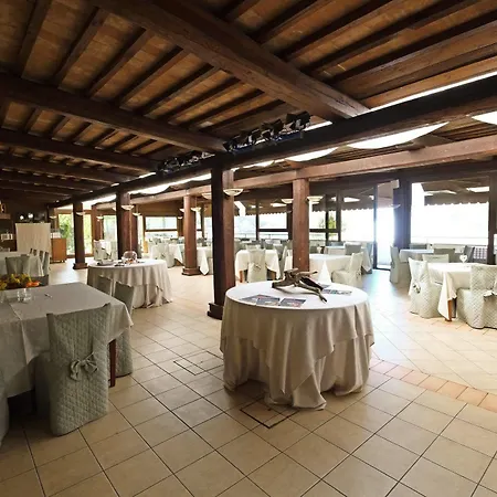 La Penisola Hotel 3*