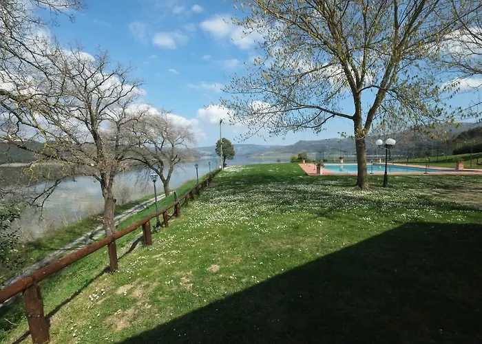 Hotel La Penisola Baschi