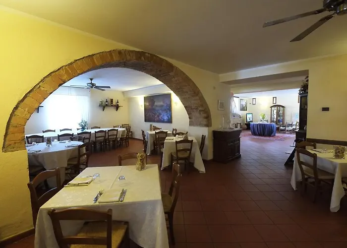 Hotel La Penisola Baschi