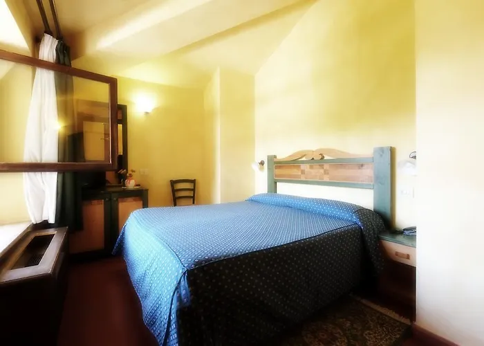 Hotel La Penisola Baschi