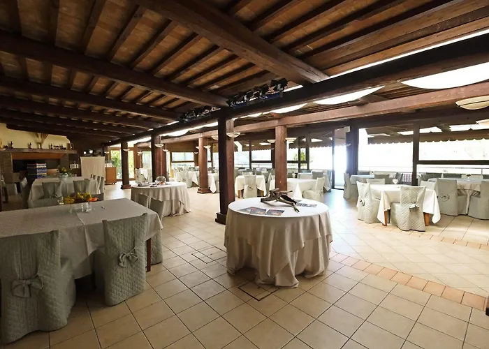 La Penisola Hotel 3*